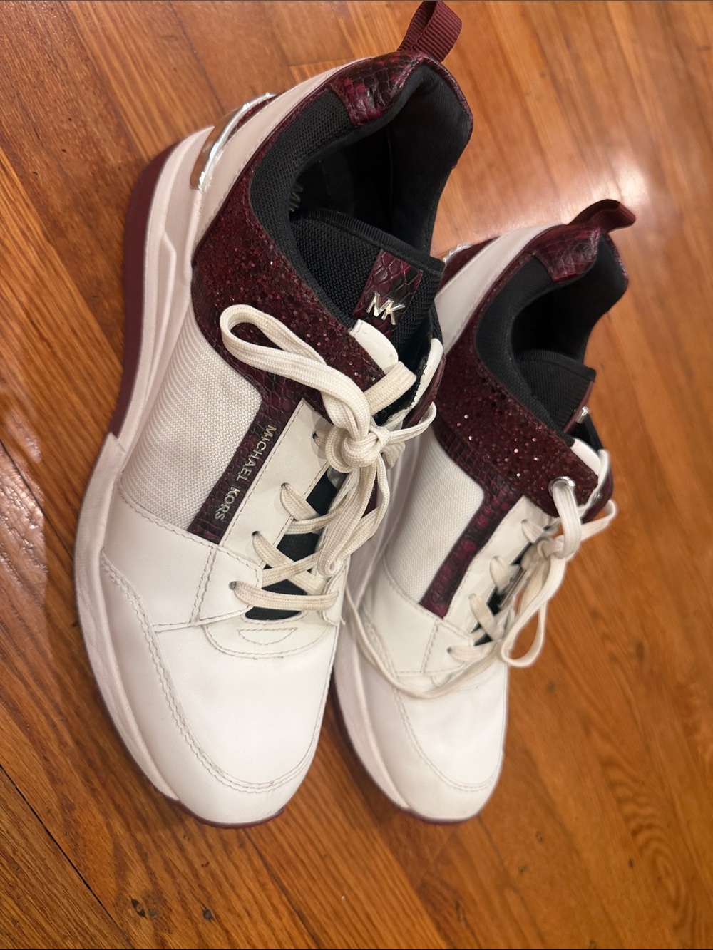 size 10 M michael Kors White and Burgundy Low-Top Lace-Up Sneakers use good
